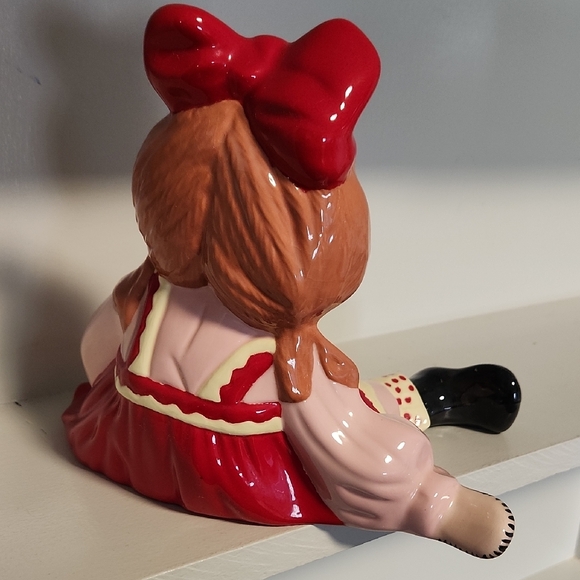 Vintage (1973) Raggedy Ann Ceramic Figurine - Picture 2 of 4